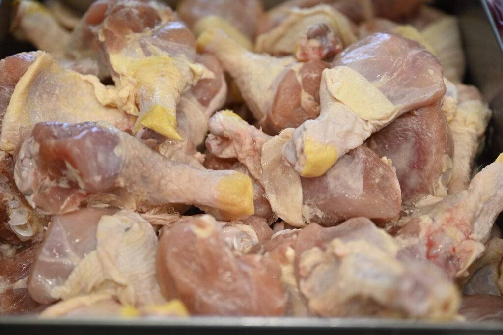 NO HABRÁ MÁS FALTANTE DE POLLO: SE ADELANTA EL TRIMESTRE DE IMPORTACIÓN PARA NOVIEMBRE Y DICIEMBRE