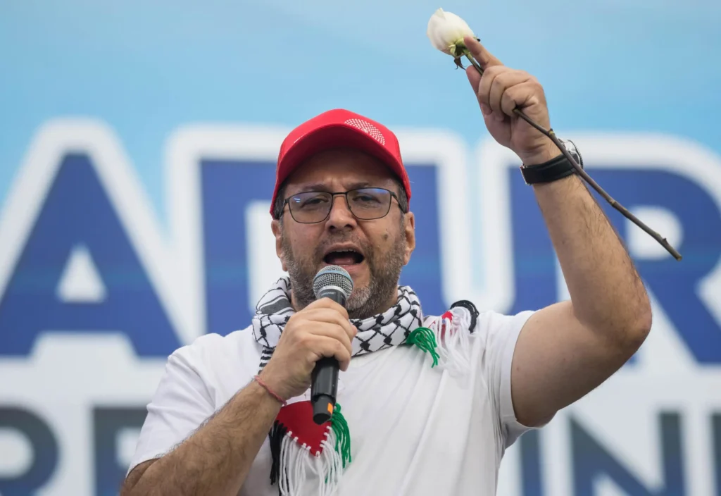 Canciller de Venezuela le respondió a Orsi y lo invitó a «ocuparse de los asuntos» de Uruguay
