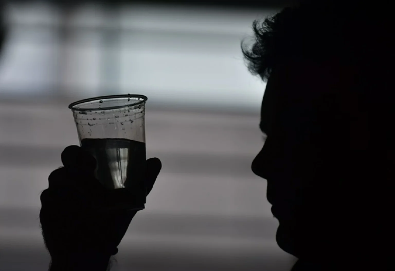 Problemas de color en el agua del área metropolitana; OSE asegura que «no representa riesgo para la salud»