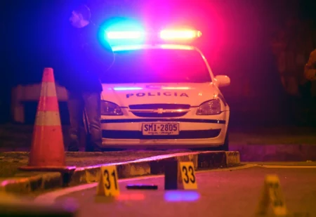 Vio ropa tirada en la calle, pasó por encima y luego descubrió que era un hombre que murió horas después