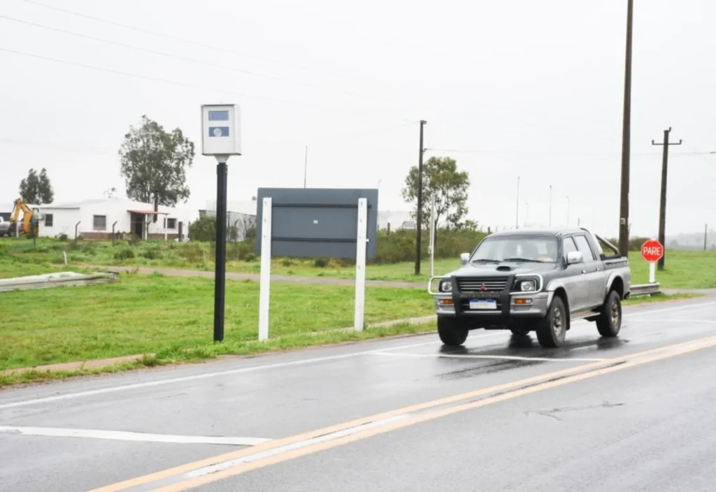 Hay acuerdo y Parlamento bajará el monto de las multas por exceso de velocidad: estos son los nuevos importes