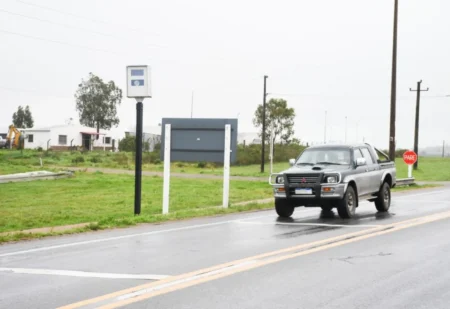 Hay acuerdo y Parlamento bajará el monto de las multas por exceso de velocidad: estos son los nuevos importes