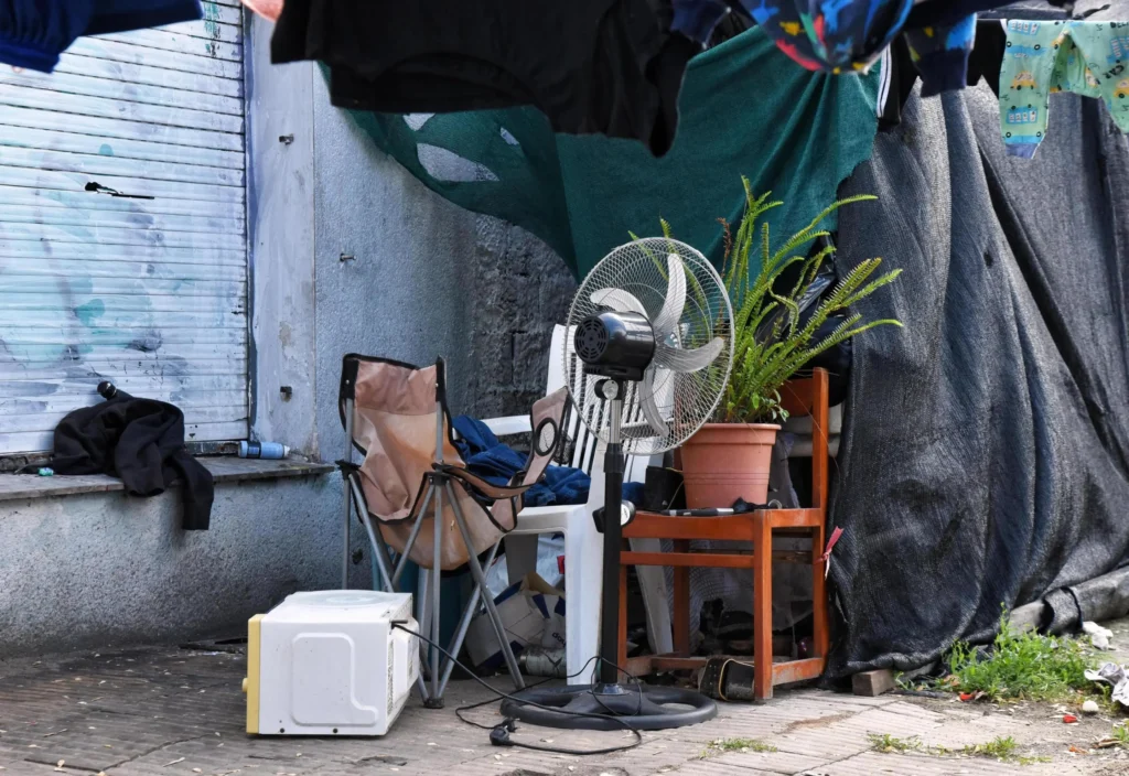 “No da para más”: blancos hablan de «abandono del Estado» por personas en situación de calle y proponen medidas