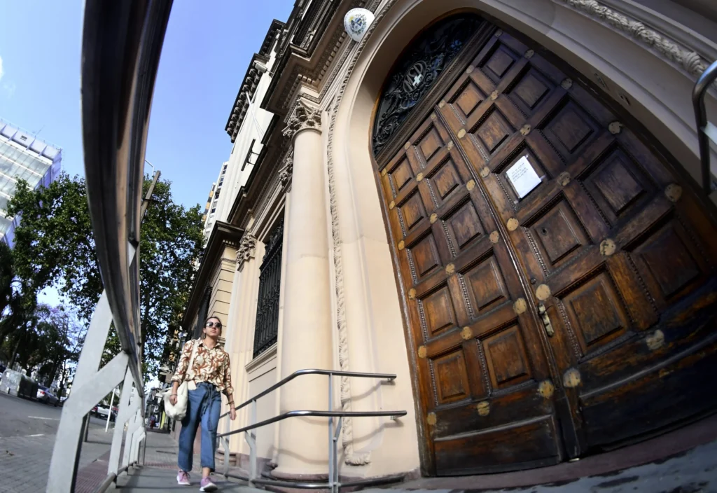 Rendición: piden que mutualistas no cobren ciertos medicamentos por encima del tope fijado por el gobierno