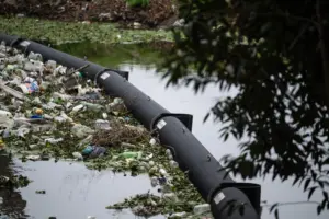 Mario Bergara apuesta a recuperar el Miguelete: la IMM presentó medidas para mejorar el agua del arroyo